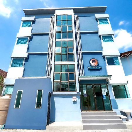 Roomquest Suvarnabhumi Ladkrabang 42 Banguecoque Exterior foto