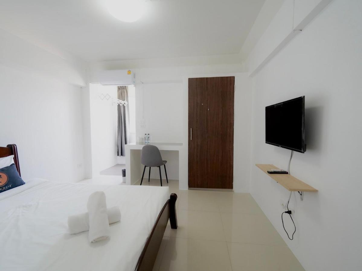 Roomquest Suvarnabhumi Ladkrabang 42 Banguecoque Exterior foto