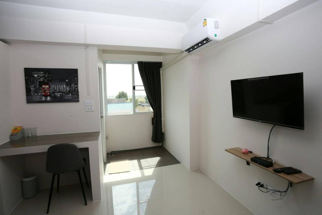 Roomquest Suvarnabhumi Ladkrabang 42 Banguecoque Exterior foto